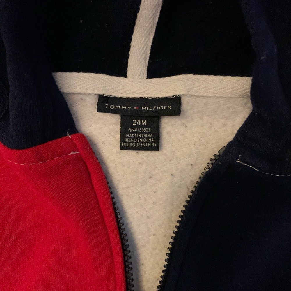 Sweater - Picture 4 of 4